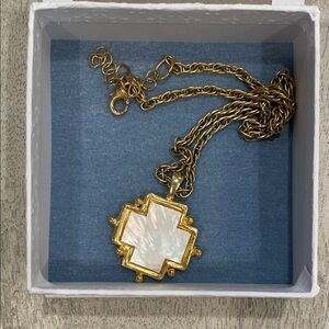 Susan Shaw Gold and White Pendant Necklace